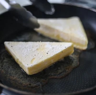 Biocheese Saganaki