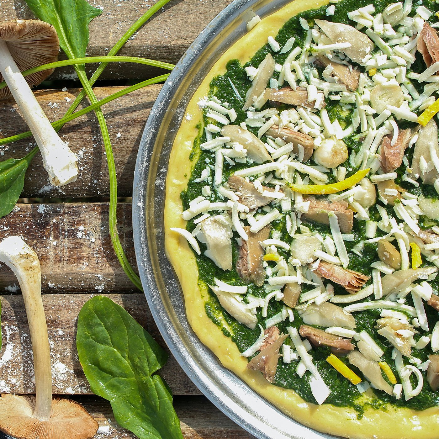 Mushroom and pesto pizza with BioCheese
